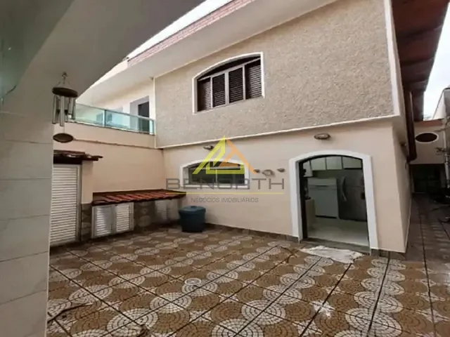 Sobrado com 250m² 4 quartos e 5 banheiros, para alugar, no bairro Santana em São Paulo