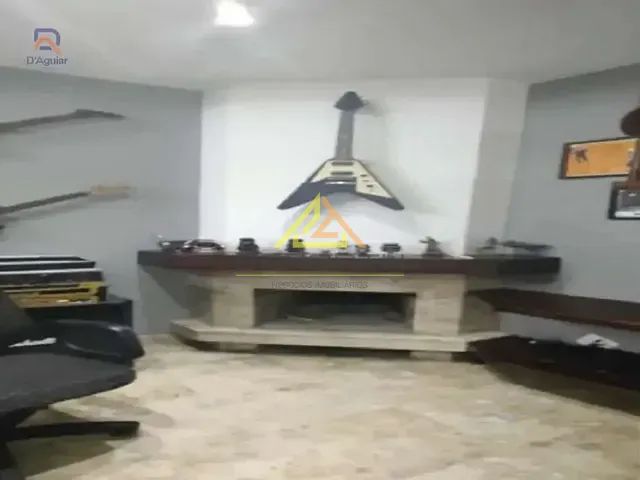 Sobrado com 250m² 4 quartos e 5 banheiros, para alugar, no bairro Santana em São Paulo