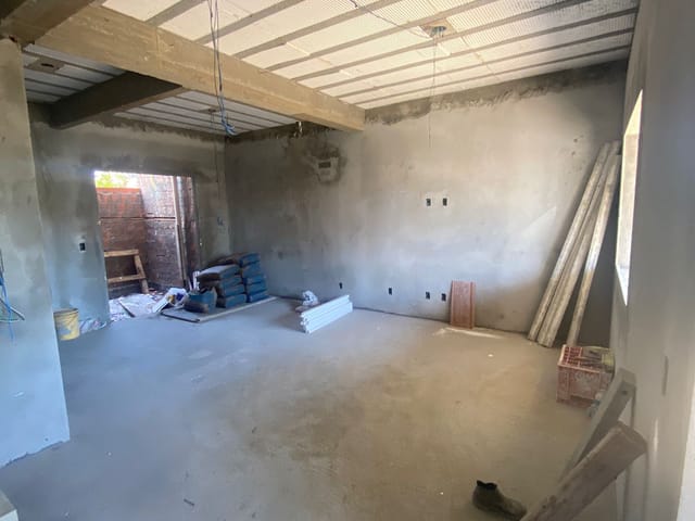 Sobrado com 137m² 3 quartos e 3 banheiros, à venda, no bairro Pereque  em Porto Belo