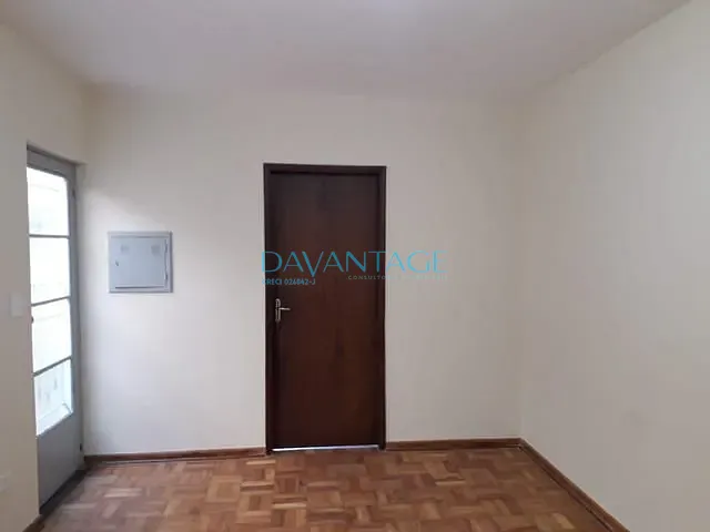 Sobrado com 88m² 2 quartos e 2 banheiros, para alugar, no bairro Vila Zat em São Paulo