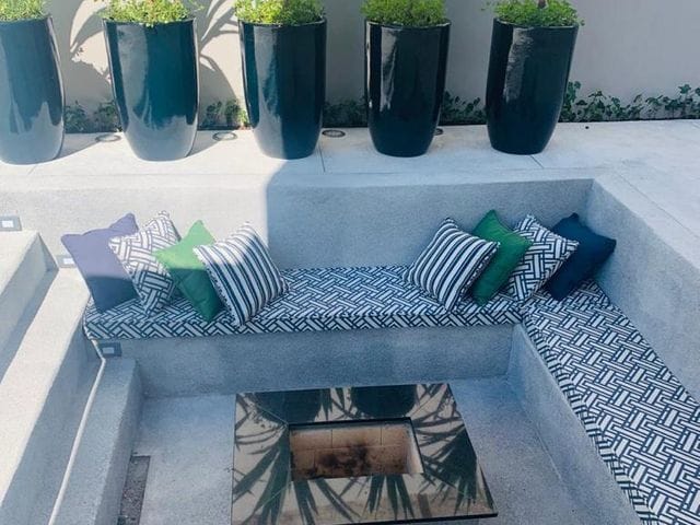 Casa com 600m² 4 quartos e 5 banheiros, à venda, no bairro Santa Felicidade em Curitiba