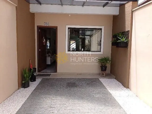 Sobrado com 98m² 3 quartos e 3 banheiros, à venda, no bairro Saguaçu em Joinville