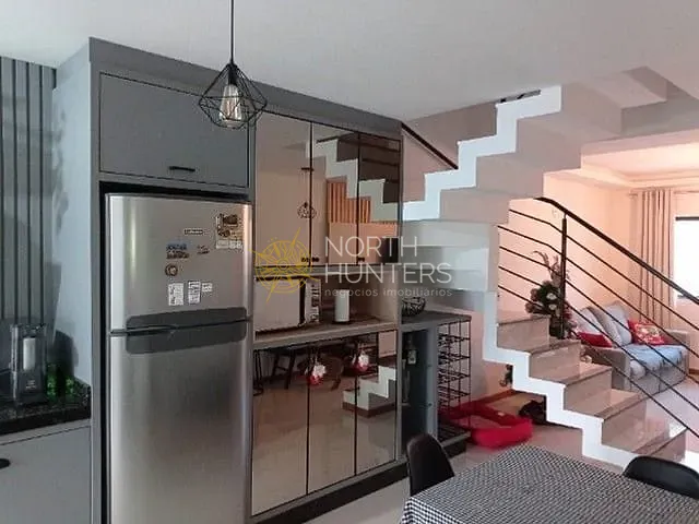 Sobrado com 98m² 3 quartos e 3 banheiros, à venda, no bairro Saguaçu em Joinville