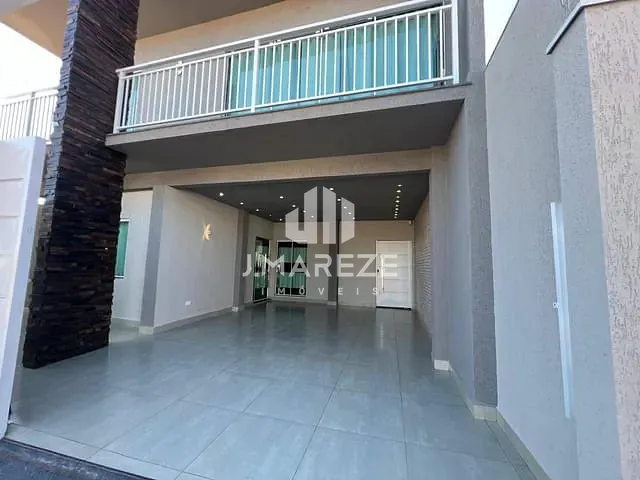 Sobrado com 188m² 3 quartos e 3 banheiros, à venda, no bairro Pirapó em Pirapó