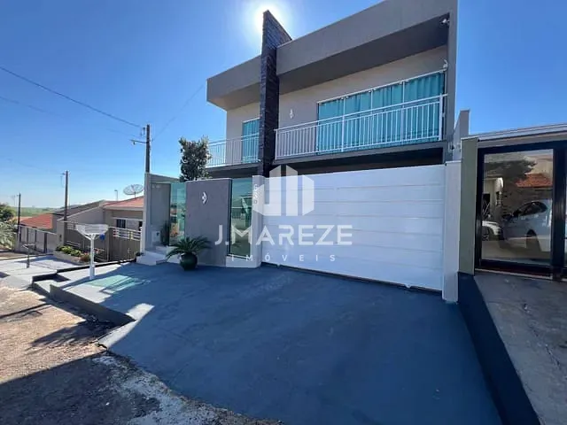 Sobrado com 188m² 3 quartos e 3 banheiros, à venda, no bairro Pirapó em Pirapó