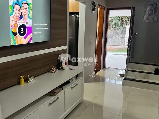 Sobrado com 180m² 3 quartos e 3 banheiros, à venda, no bairro Jardim Belo Horizonte em Aparecida de Goiânia