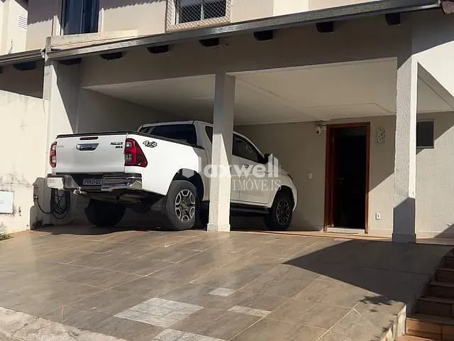 Sobrado com 180m² 3 quartos e 3 banheiros, à venda, no bairro Jardim Belo Horizonte em Aparecida de Goiânia