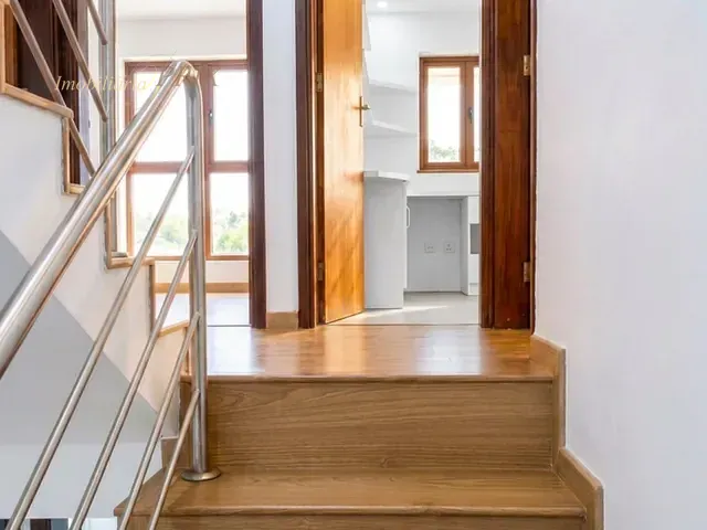 Sobrado com 116m² 3 quartos e 3 banheiros, à venda, no bairro Santa Cândida em Curitiba