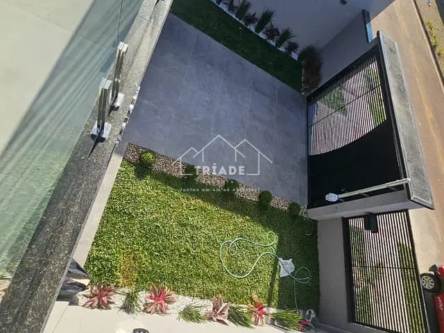 Sobrado com 180m² 3 quartos e 2 banheiros, à venda, no bairro Iguaçu em Araucária