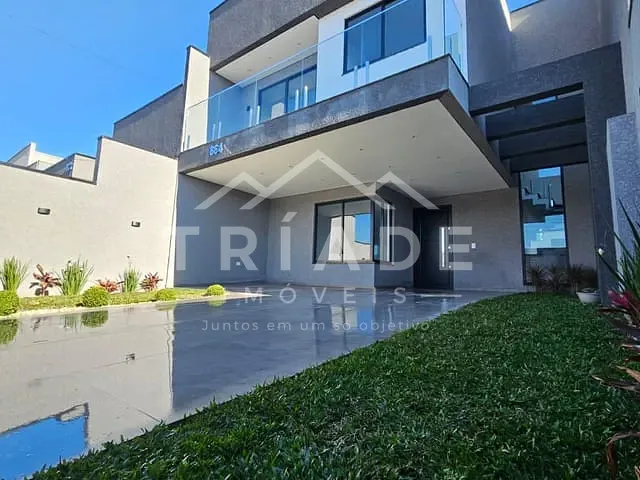 Sobrado com 180m² 3 quartos e 2 banheiros, à venda, no bairro Iguaçu em Araucária