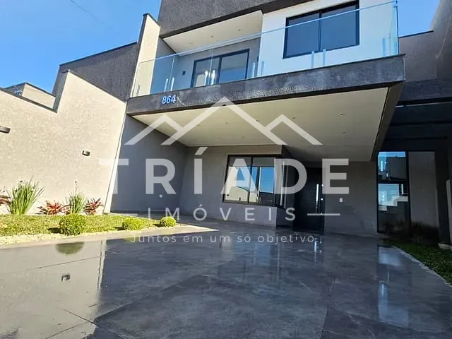 Sobrado com 180m² 3 quartos e 2 banheiros, à venda, no bairro Iguaçu em Araucária