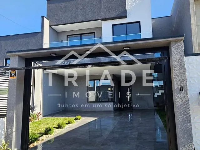 Sobrado com 180m² 3 quartos e 2 banheiros, à venda, no bairro Iguaçu em Araucária