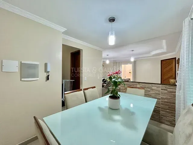 Sobrado com 134m² 3 quartos e 3 banheiros, à venda, no bairro Fazendinha em Curitiba