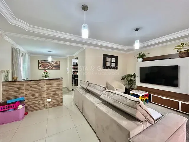 Sobrado com 134m² 3 quartos e 3 banheiros, à venda, no bairro Fazendinha em Curitiba
