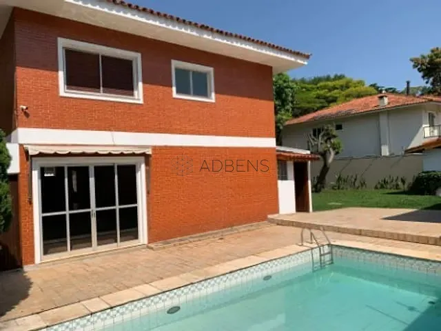 Sobrado com 900m² 4 quartos e 7 banheiros, à venda ou para alugar, no bairro Jardim Morumbi em São Paulo