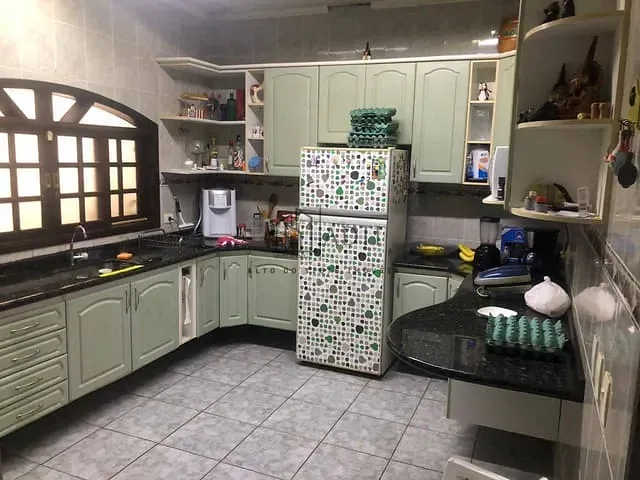 Sobrado 3 quartos e 4 banheiros, à venda, no bairro Cidade Jardim em Mogi das Cruzes
