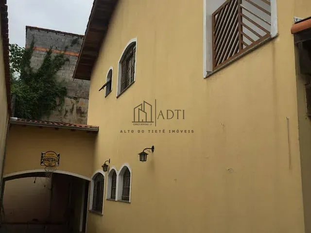 Sobrado 3 quartos e 4 banheiros, à venda, no bairro Cidade Jardim em Mogi das Cruzes