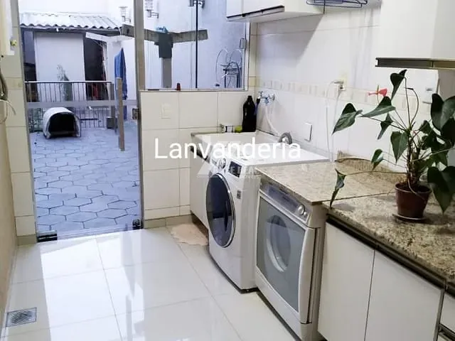 Sobrado com 250m² 3 quartos e 3 banheiros, à venda, no bairro Alto da XV em Guarapuava