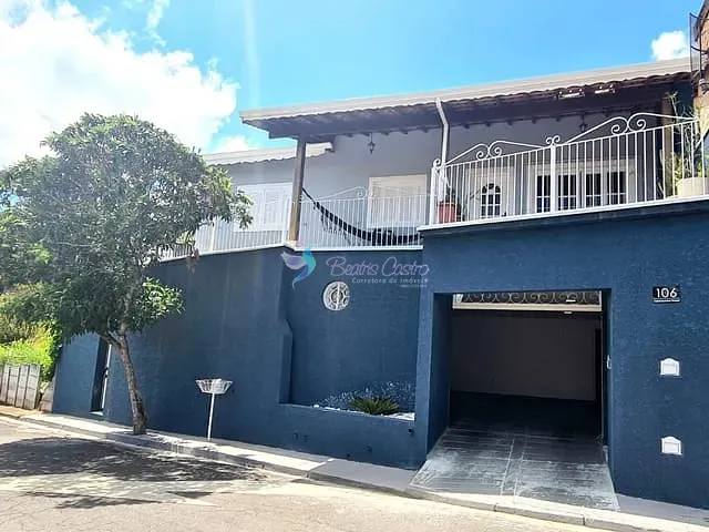 Sobrado com 264m² 3 quartos e 4 banheiros, à venda, no bairro Vila Junqueira em Atibaia