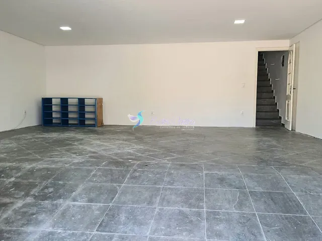 Sobrado com 264m² 3 quartos e 4 banheiros, à venda, no bairro Vila Junqueira em Atibaia