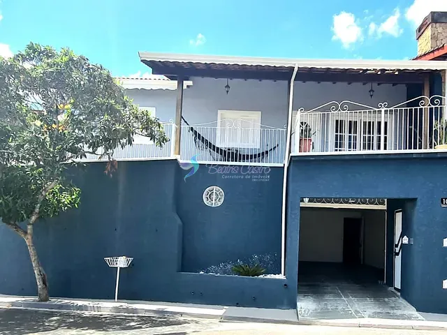 Sobrado com 264m² 3 quartos e 4 banheiros, à venda, no bairro Vila Junqueira em Atibaia