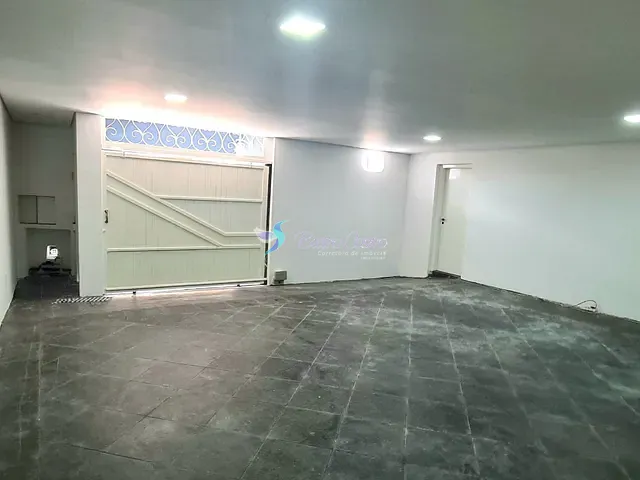 Sobrado com 264m² 3 quartos e 4 banheiros, à venda, no bairro Vila Junqueira em Atibaia