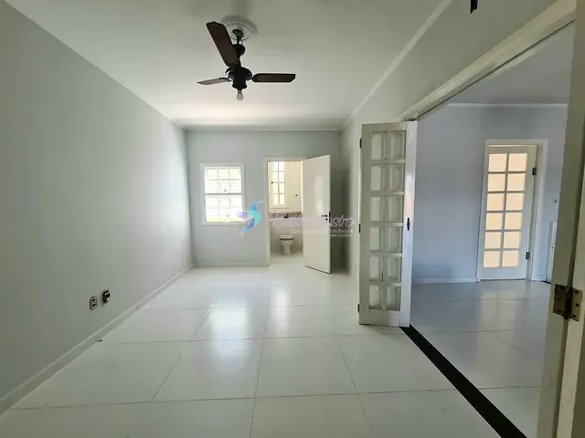 Sobrado com 264m² 3 quartos e 4 banheiros, à venda, no bairro Vila Junqueira em Atibaia