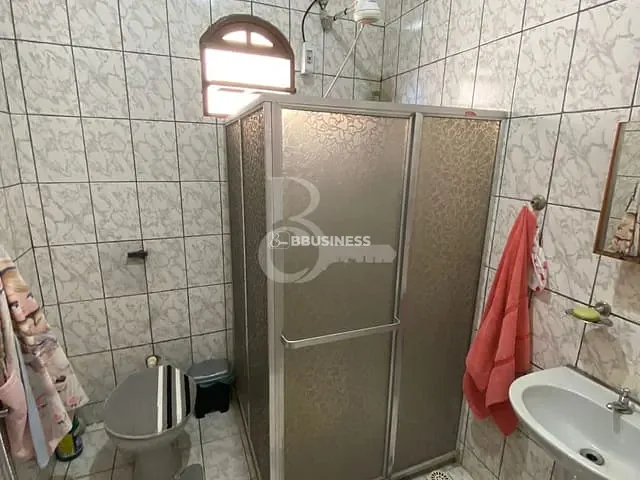 Sobrado com 70m² 2 quartos e 2 banheiros, à venda, no bairro Parque Jóquei Club em Campos dos Goytacazes