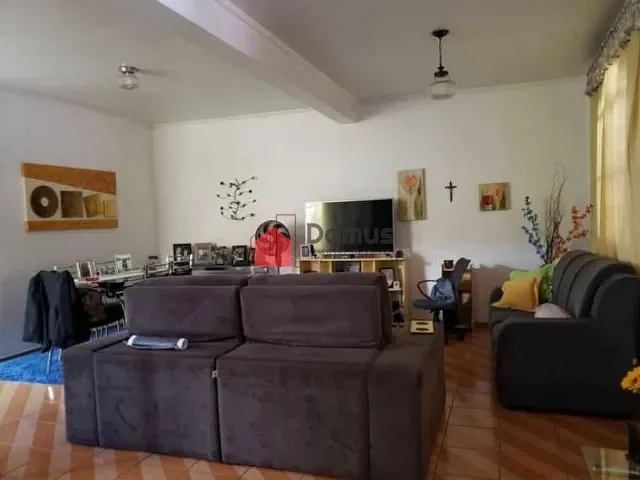 Sobrado com 160m² 4 quartos e 3 banheiros, à venda, no bairro Jardim Paraíso em São José dos Campos