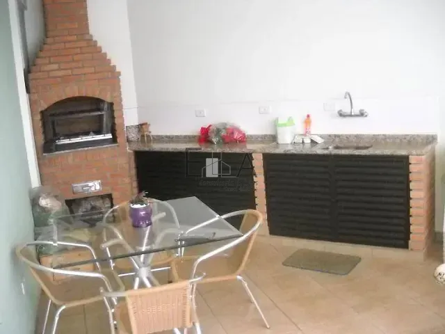 Sobrado com 310m² 3 quartos e 3 banheiros, à venda ou para alugar, no bairro Jardim Vila Formosa em São Paulo