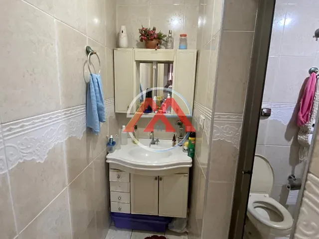 Sobrado 3 quartos e 2 banheiros, à venda, no bairro Parque Santa Madalena em São Paulo