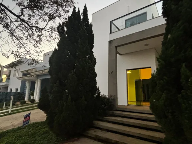 Sobrado com 250m² 4 quartos e 3 banheiros, à venda, no bairro Vila Monte Verde em Tatuí