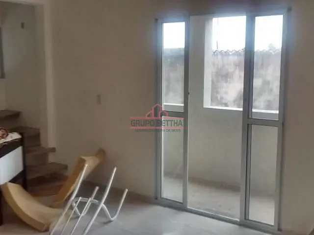 Sobrado com 200m² 5 quartos e 5 banheiros, à venda, no bairro Jardim Briquet em Itapevi