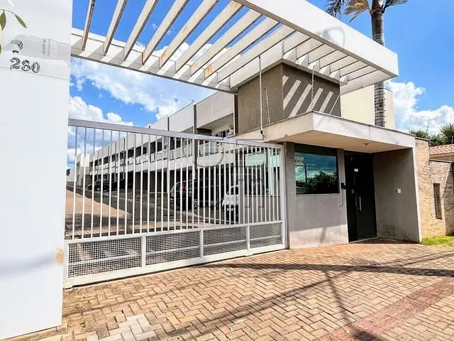 Sobrado com 87m² 3 quartos e 2 banheiros, à venda, no bairro Parque das Indústrias em Londrina