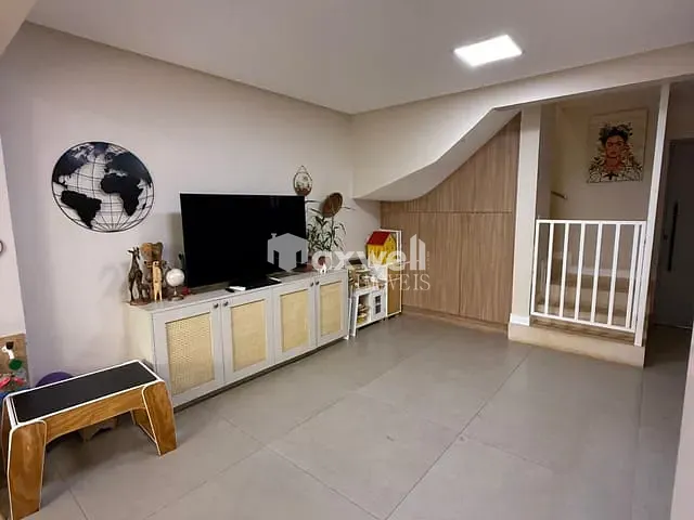 Sobrado com 226m² 3 quartos e 3 banheiros, à venda, no bairro Setor Serra Dourada - 3ª Etapa em Aparecida de Goiânia