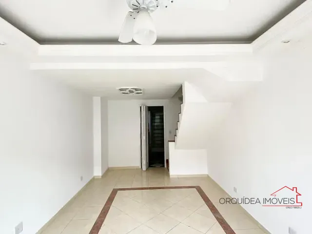 Sobrado com 108m² 3 quartos e 2 banheiros, à venda, no bairro Vila Caraguatá em São Paulo