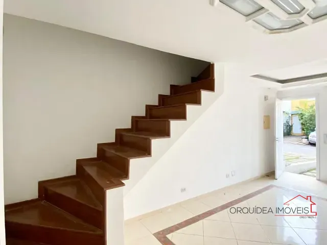 Sobrado com 108m² 3 quartos e 2 banheiros, à venda, no bairro Vila Caraguatá em São Paulo