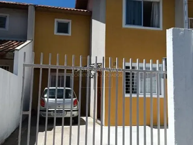 Sobrado com 80m² 3 quartos e 1 banheiro, à venda, no bairro Uberaba em Curitiba