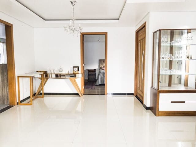 Casa com 240m² 2 quartos e 2 banheiros, à venda, no bairro Centro em Pelotas