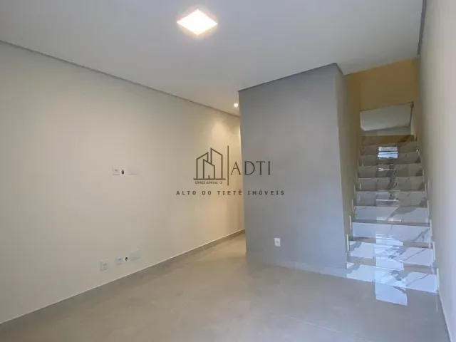 Sobrado 2 quartos e 1 banheiro, à venda, no bairro Jardins do Paraíso em Mogi das Cruzes