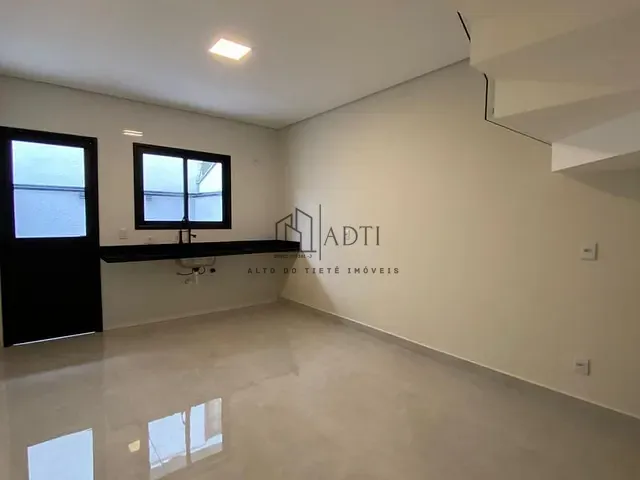 Sobrado 2 quartos e 1 banheiro, à venda, no bairro Jardins do Paraíso em Mogi das Cruzes