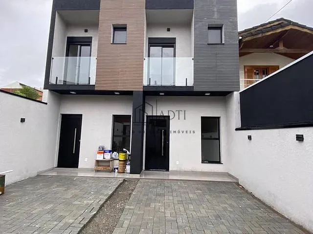 Sobrado 2 quartos e 1 banheiro, à venda, no bairro Jardins do Paraíso em Mogi das Cruzes