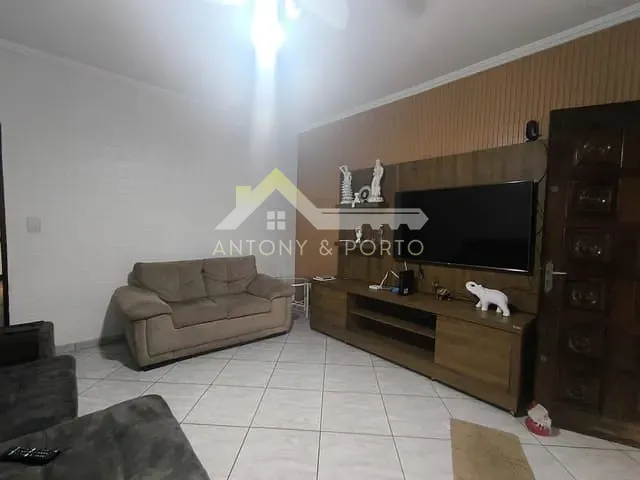 Sobrado 3 quartos e 2 banheiros, à venda, no bairro Jardim Vila Galvão em Guarulhos