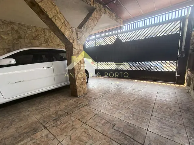 Sobrado 3 quartos e 2 banheiros, à venda, no bairro Jardim Vila Galvão em Guarulhos