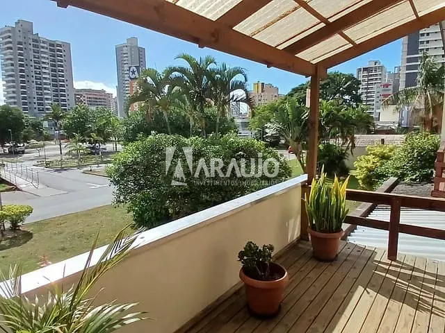 Sobrado com 165m² 3 quartos e 4 banheiros, à venda, no bairro Centro em Itajaí