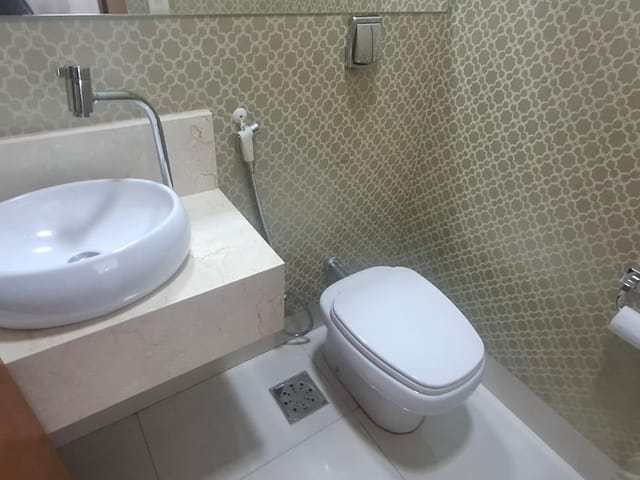 Sobrado com 173m² 3 quartos e 2 banheiros, à venda, no bairro Parque Amazônia em Goiânia