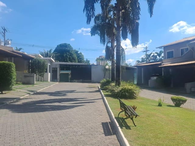 Sobrado com 173m² 3 quartos e 2 banheiros, à venda, no bairro Parque Amazônia em Goiânia