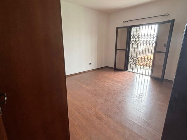 Sobrado 4 quartos e 3 banheiros, à venda, no bairro Vila Curuçá em Santo André