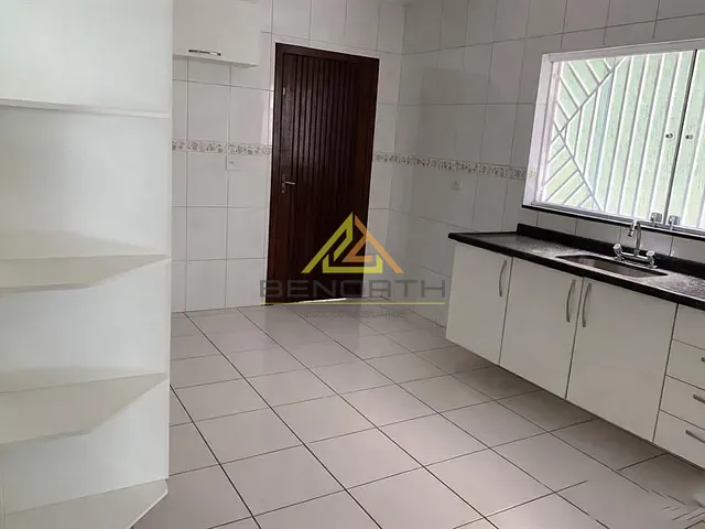Sobrado com 120m² 3 quartos e 2 banheiros, para alugar, no bairro Vila Isolina Mazzei em São Paulo