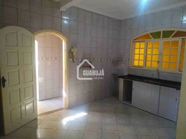 Sobrado 5 quartos e 3 banheiros, à venda, no bairro Vila Áurea (Vicente de Carvalho) em Guarujá